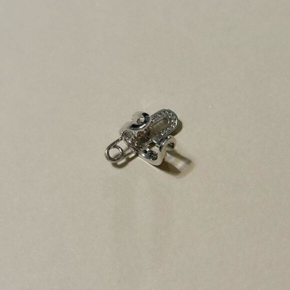 Safety pin ear cuff N711 - Picture 3 of 4